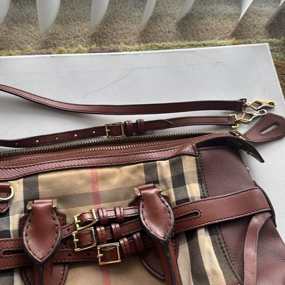 Burberry Brown Plaid Women's Bag - Picture 14 of 14
